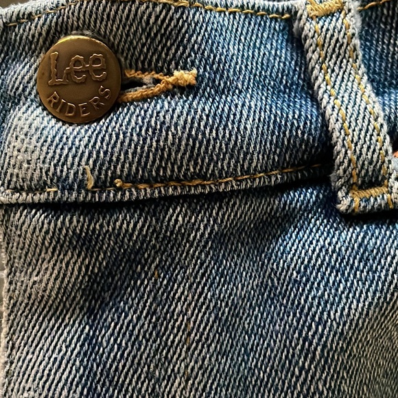Vintage Lee Riders - High Rise Medium Wash Blue Jeans, Size 12 - Picture 9 of 9